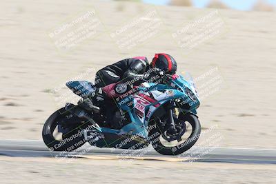 media/Oct-05-2025-CVMA (Sun) [[beeef4f201]]/Race 11-500-400(4)-350 Supersport/